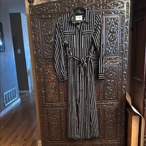 Savanna JaneBlack and White Striped Maxi Dress/Duster Small